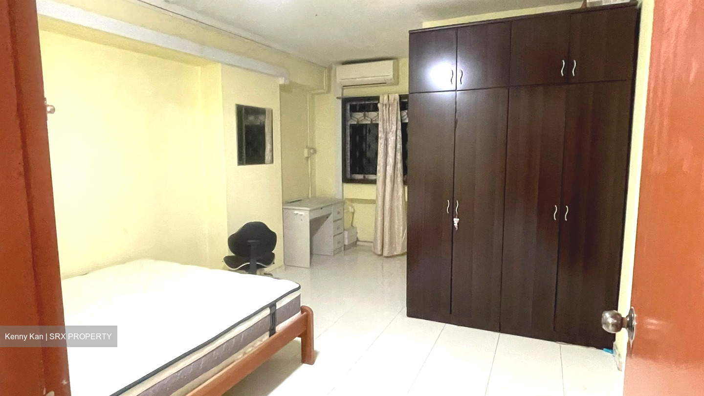 Blk 825 Jurong West Street 81 (Jurong West), HDB 5 Rooms #595898601
